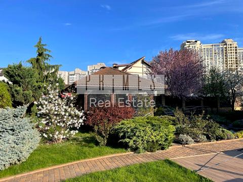 будинок за адресою Григорія Гуляницького вул.