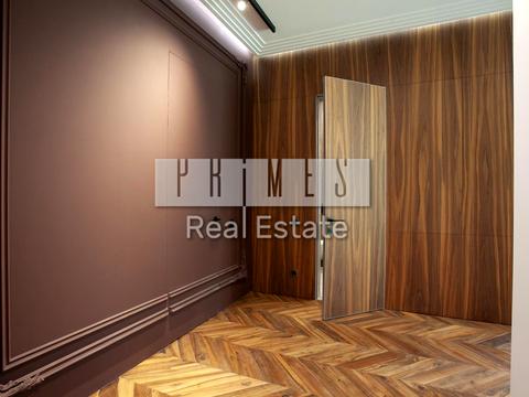 будинок за адресою Набережна вул.