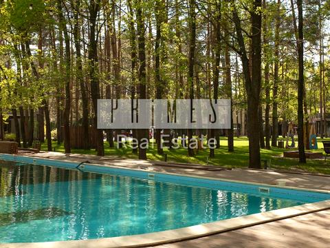 будинок за адресою Набережна вул.