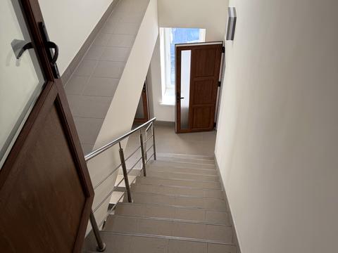 комерційна за адресою Львів, Героїв УПА вул., 73