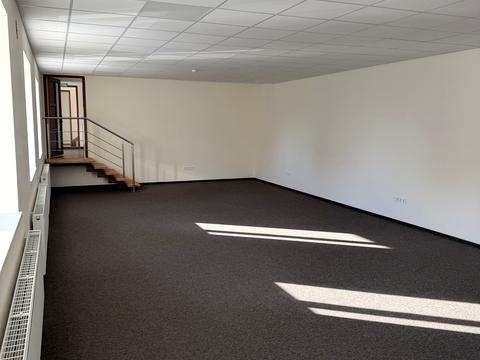 комерційна за адресою Львів, Героїв УПА вул., 73