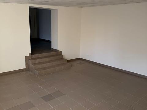 комерційна за адресою Львів, Героїв УПА вул., 73