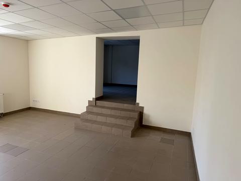 комерційна за адресою Львів, Героїв УПА вул., 73