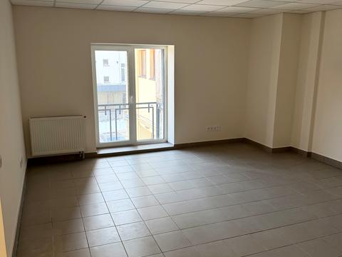 комерційна за адресою Львів, Героїв УПА вул., 73