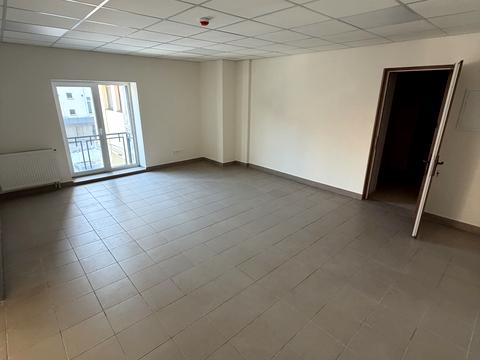 комерційна за адресою Львів, Героїв УПА вул., 73