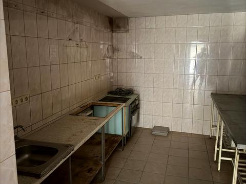 комерційна за адресою Львів, Героїв УПА вул., 73