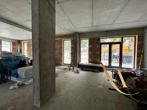 комерційна за адресою Львів, Окружна вул., 43