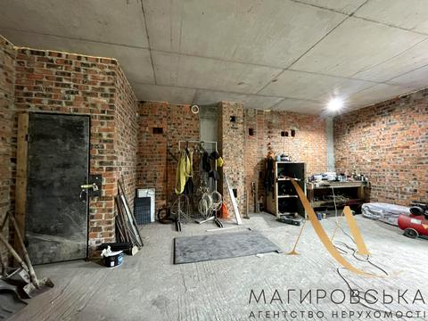 комерційна за адресою Львів, Окружна вул., 43