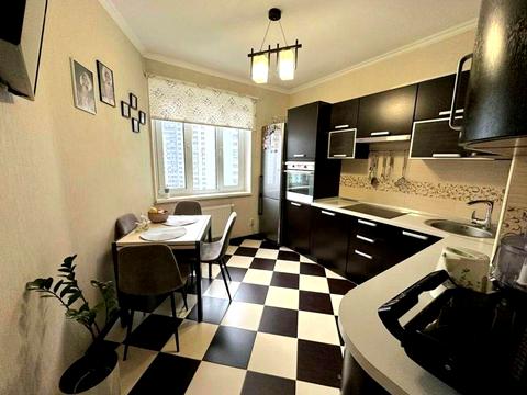 квартира за адресою Драгоманова вул., 6/1