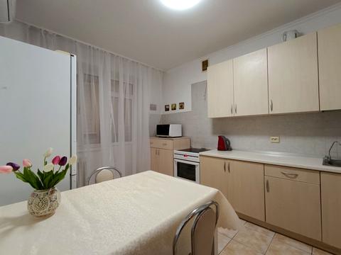 квартира за адресою Миколи Бажана просп., 12