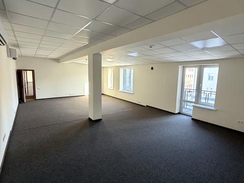 комерційна за адресою Львів, Героїв УПА вул., 73