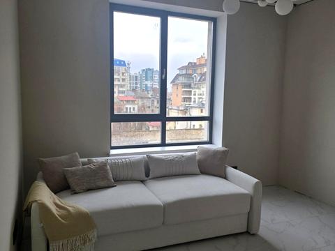 квартира за адресою Андрія Гулого-Гуленка вул. (Віце-адмірала Азарова), 8