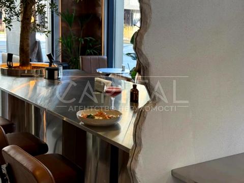 комерційна за адресою Туполєва академіка вул., 2к18