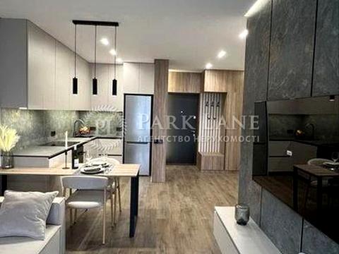 квартира за адресою Родини Крістерів вул., 14-Б