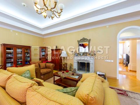 квартира за адресою Володимирська вул., 19-А