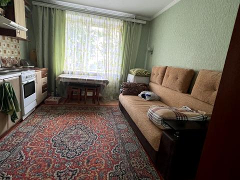 кімната за адресою Стуса, 7