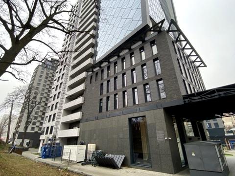 комерційна за адресою Василя Стуса вул., 35-А