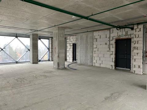 комерційна за адресою Василя Стуса вул., 35-А