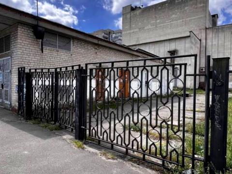 комерційна за адресою Петра Калнишевського просп. (Косіора), 27К