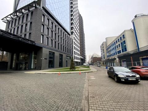 комерційна за адресою Василя Стуса вул., 35-А