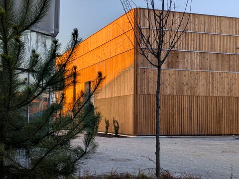 комерційна за адресою Київська вул., 29