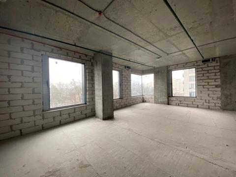 комерційна за адресою Василя Стуса вул., 35-А