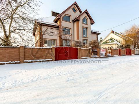 будинок за адресою Бориспільський