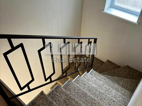 будинок за адресою Вишнева вул.