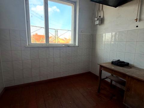 комерційна за адресою Павла Полуботка вул., 5В