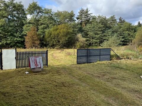 комерційна за адресою Центральна, 145