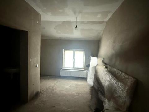 комерційна за адресою Центральна, 145