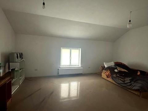 комерційна за адресою Центральна, 145