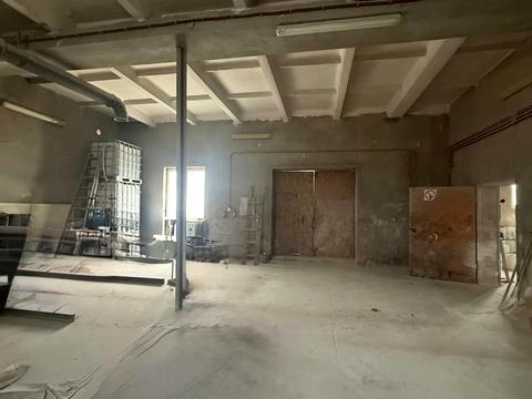 комерційна за адресою Центральна, 145