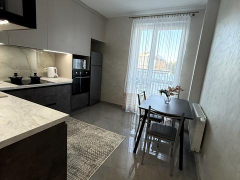 квартира за адресою Леоніда Перфецького вул., (Будинок 1)