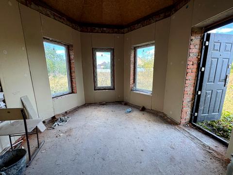 будинок за адресою Квітнева