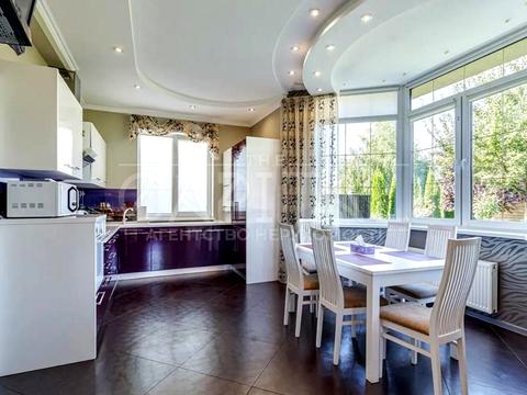 будинок за адресою Космонавтів, 32