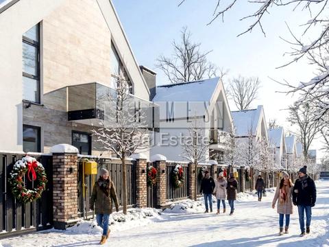 дом по адресу Евгения Коновальца ул., 32