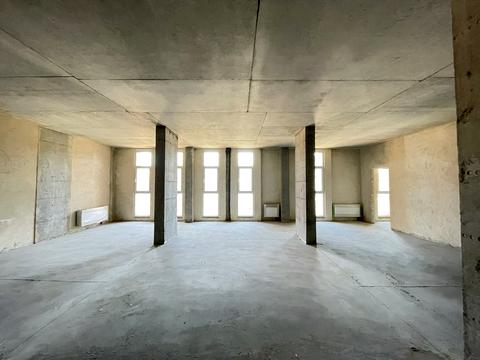 комерційна за адресою Володимира Навроцького вул., 31-А