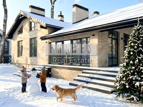 дом по адресу Евгения Коновальца ул., 37