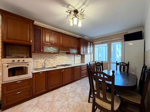 квартира за адресою Івана Рубчака вул., 7