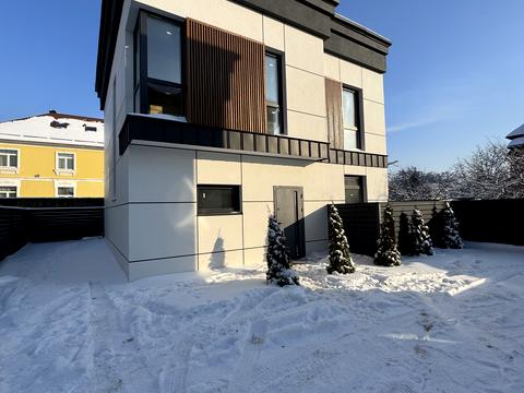 будинок за адресою с. Петропавлівська борщагівка, Перемоги