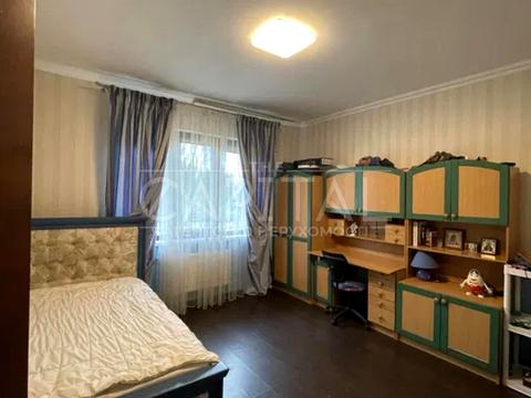 будинок за адресою Яблунева, 1