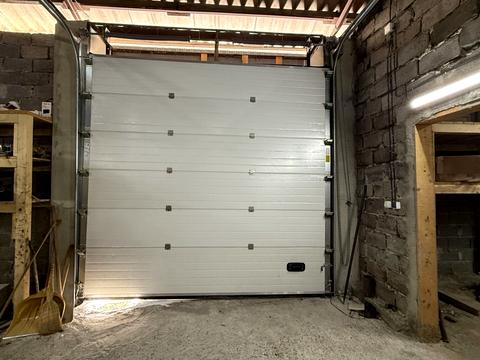 коммерческая по адресу Лесі Українки, 34