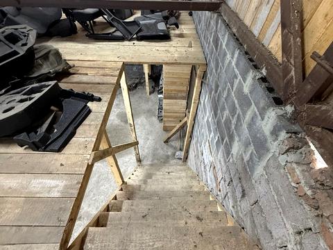 коммерческая по адресу Лесі Українки, 34