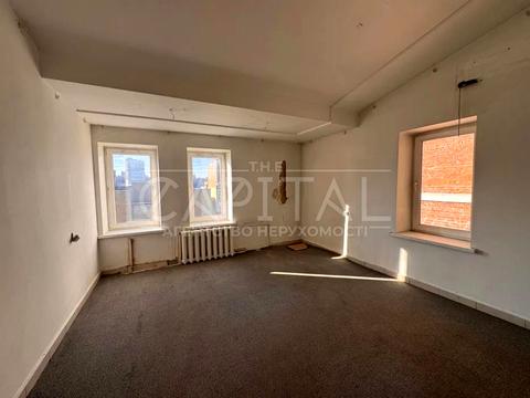 комерційна за адресою Антоновича вул. (Горького), 91/14