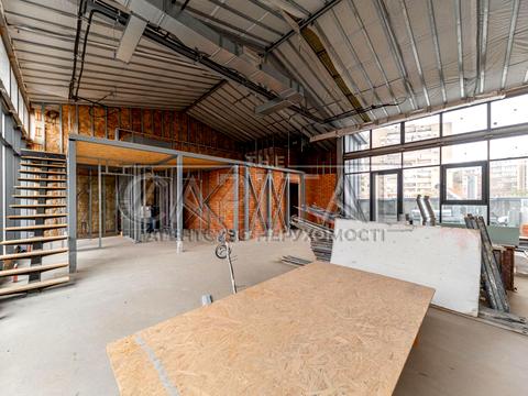 коммерческая по адресу Болсунівська, 1