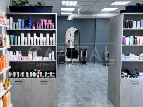 комерційна за адресою Анни Ахматової вул., 35