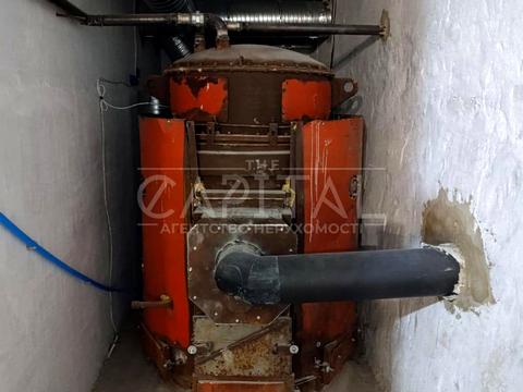 комерційна за адресою Миру вул., 1