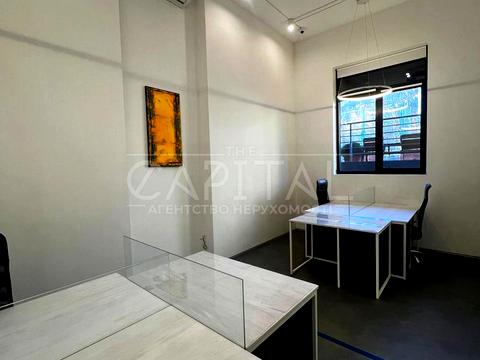 комерційна за адресою Київ, Сім'ї Стешенків вул. (Тимофія Строкача), 9а