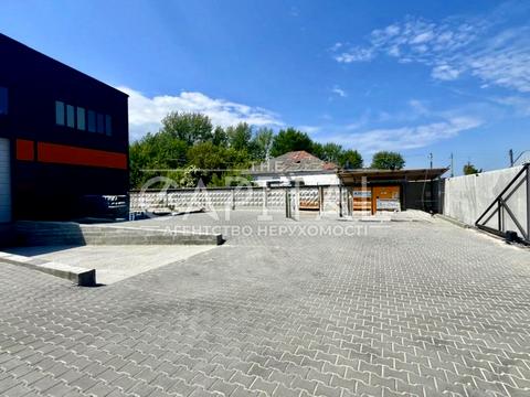 коммерческая по адресу Житомирская ул., 1